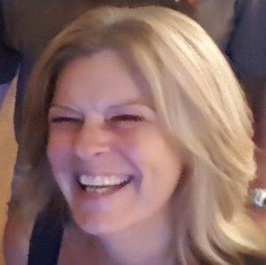 Meet your Posher, Cindy